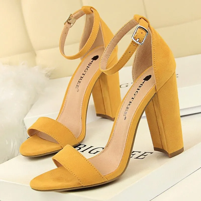 BIGTREE Block Heel Ankle Buckle Shoes