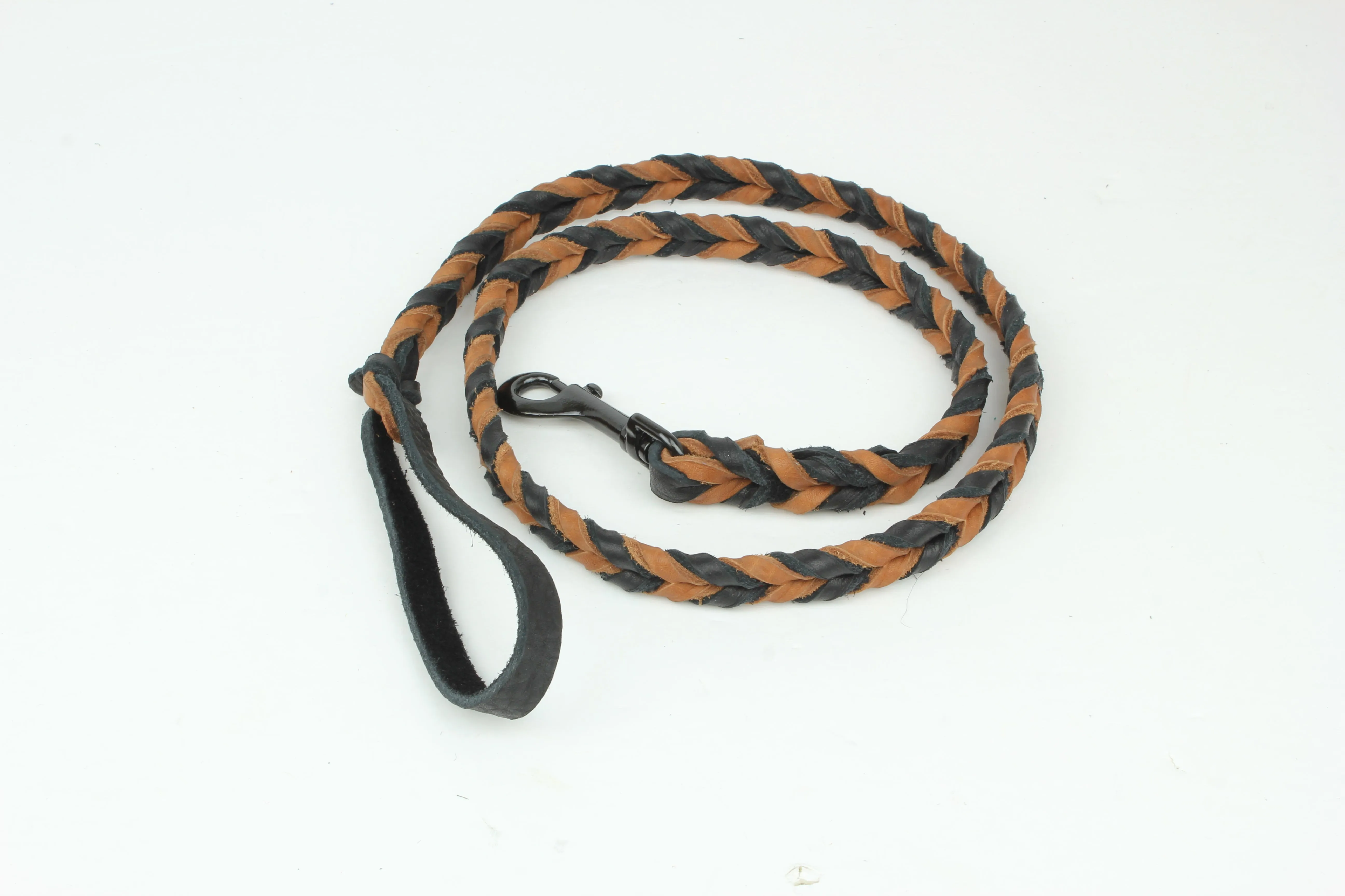 Black Label Braided Soft Leather Leash