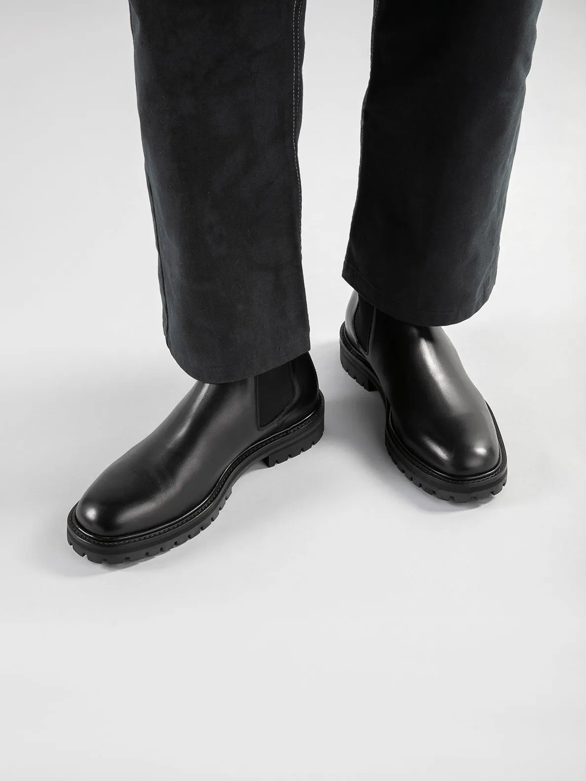 JOSS 004 - Black Leather Chelsea Boots