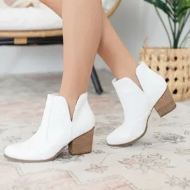 Online Exclusive | Fiera Glitter Booties in White