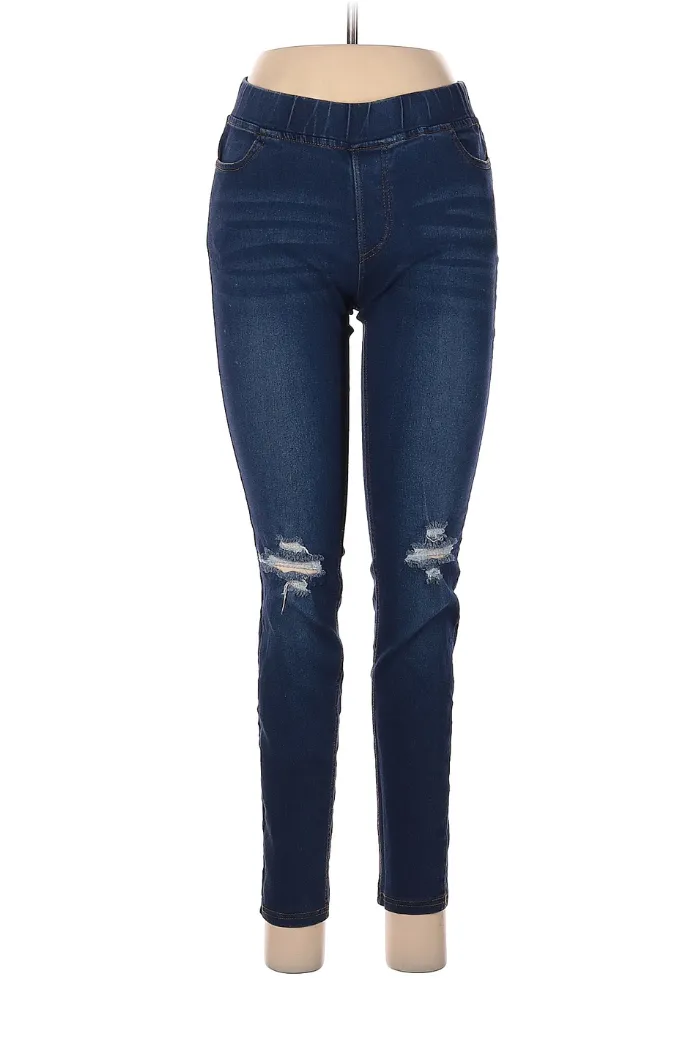 Plus Distressed Pull-on Jeggings