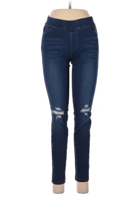 Plus Distressed Pull-on Jeggings