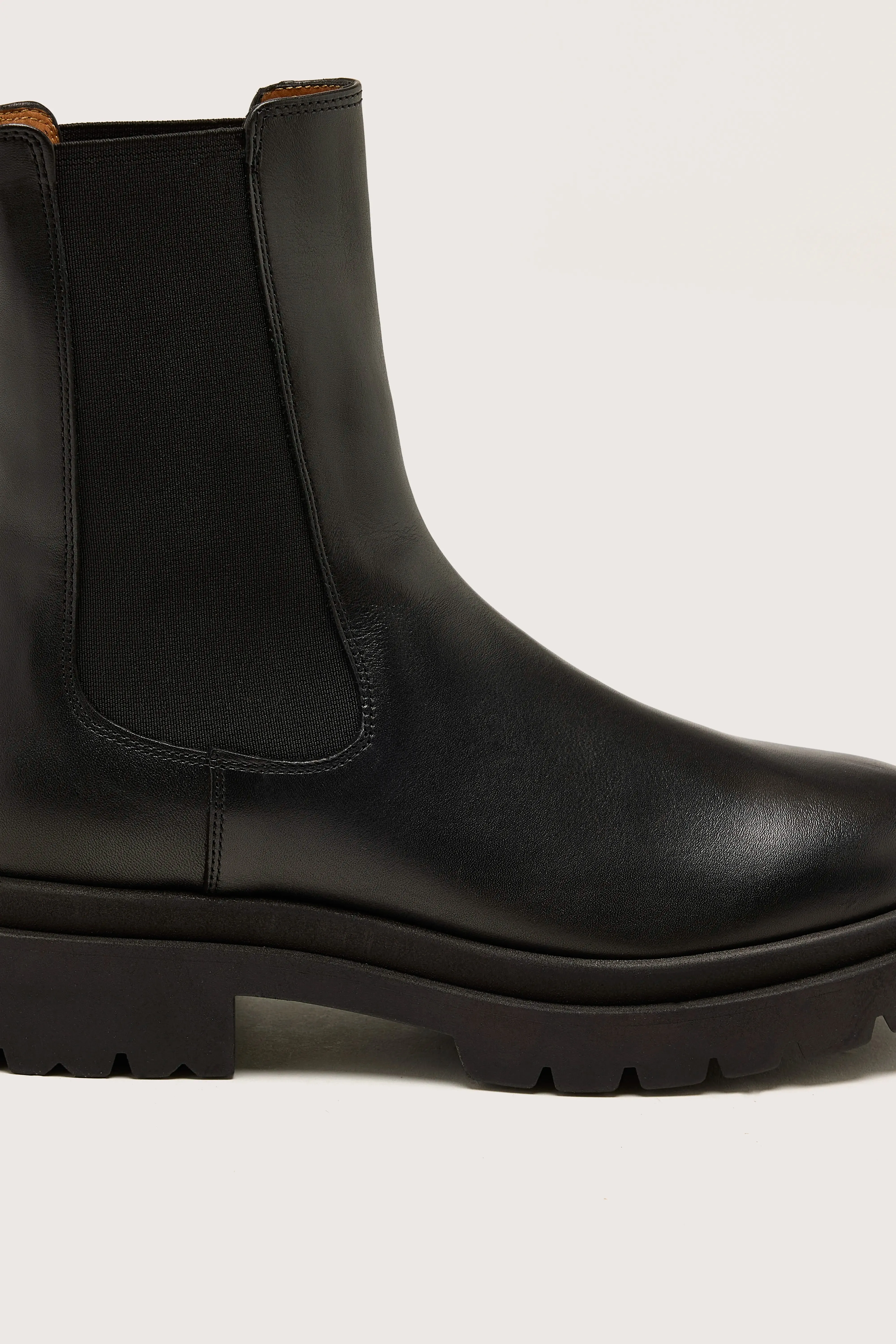 Senia Chelsea Boots (242 / W / BLACK)