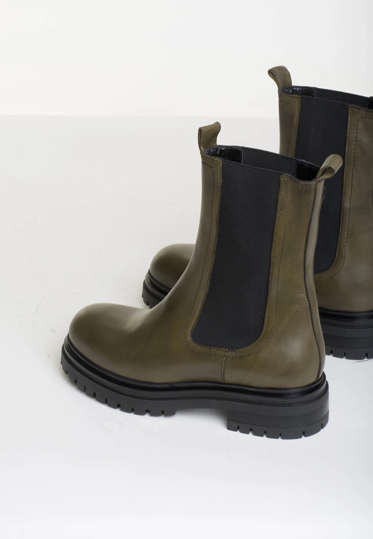 Teo Cactus Chelsea Boots