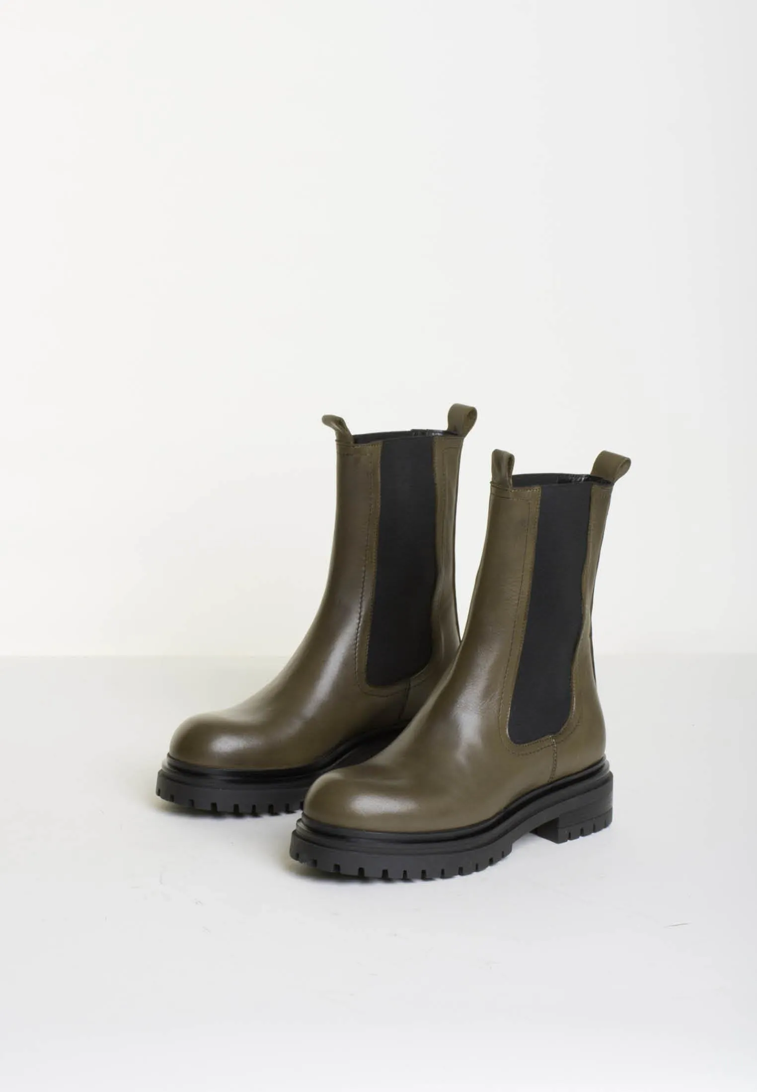 Teo Cactus Chelsea Boots