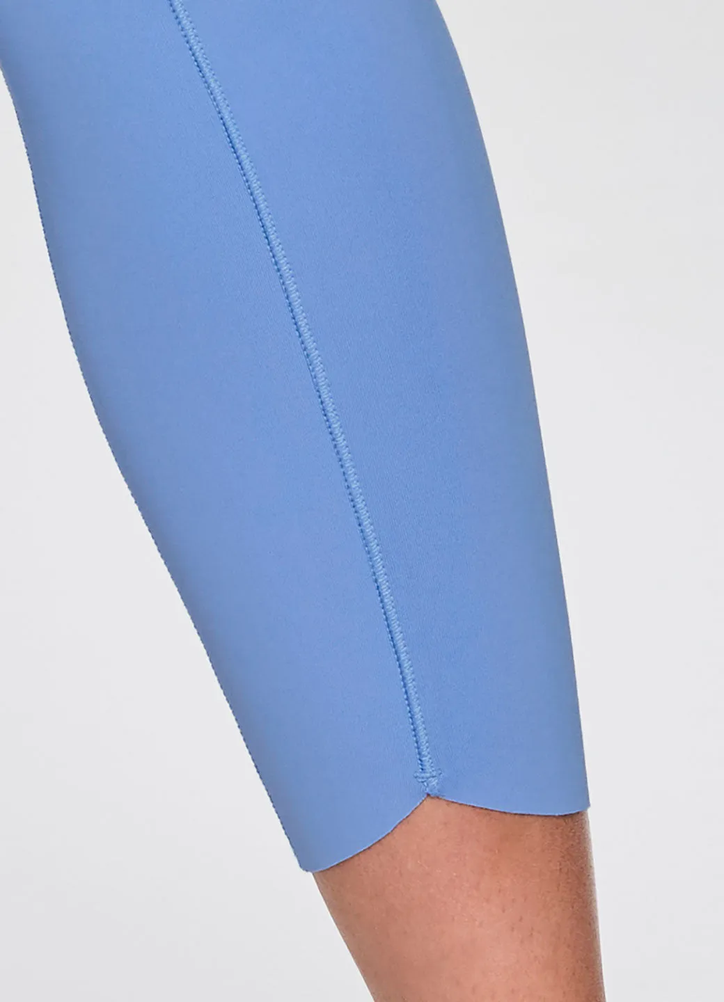 Ultra Hold Tulip 7/8 Legging