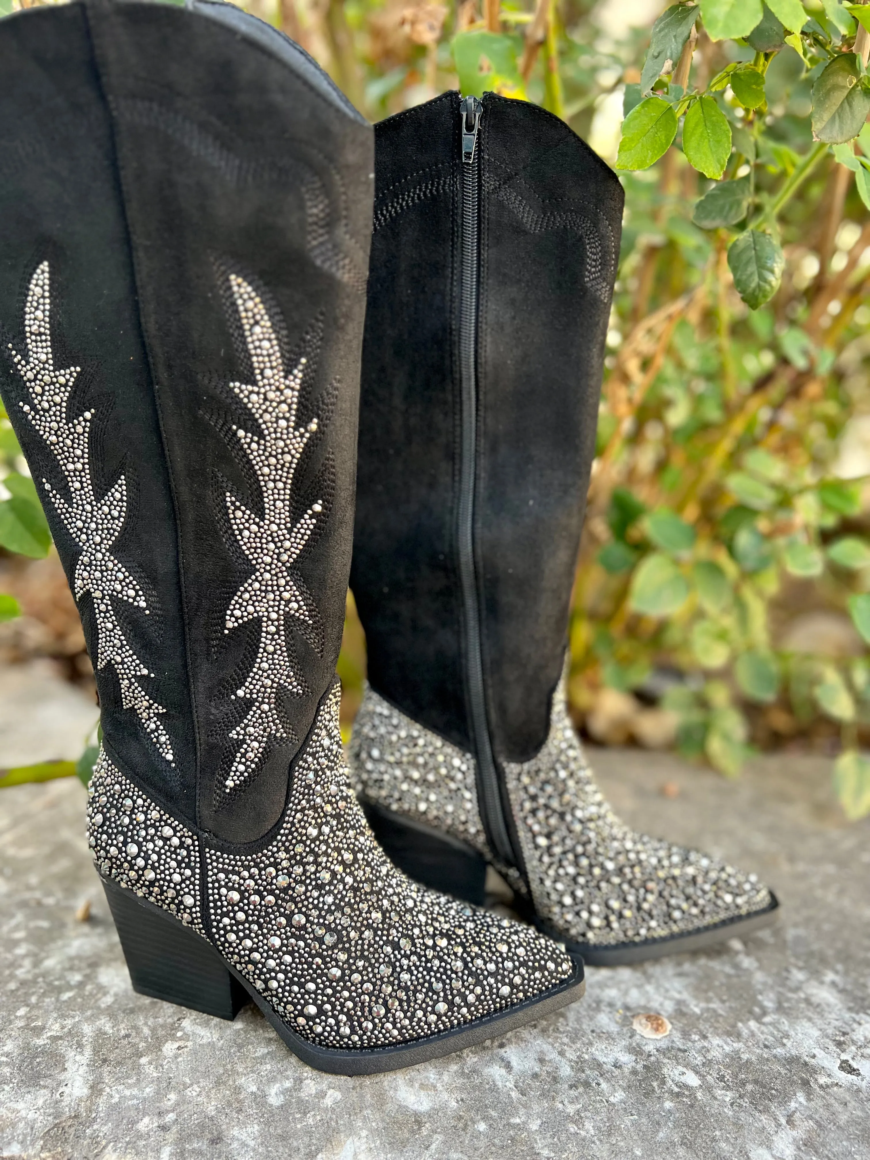 Very G Black Rhinestone Western Style Boots