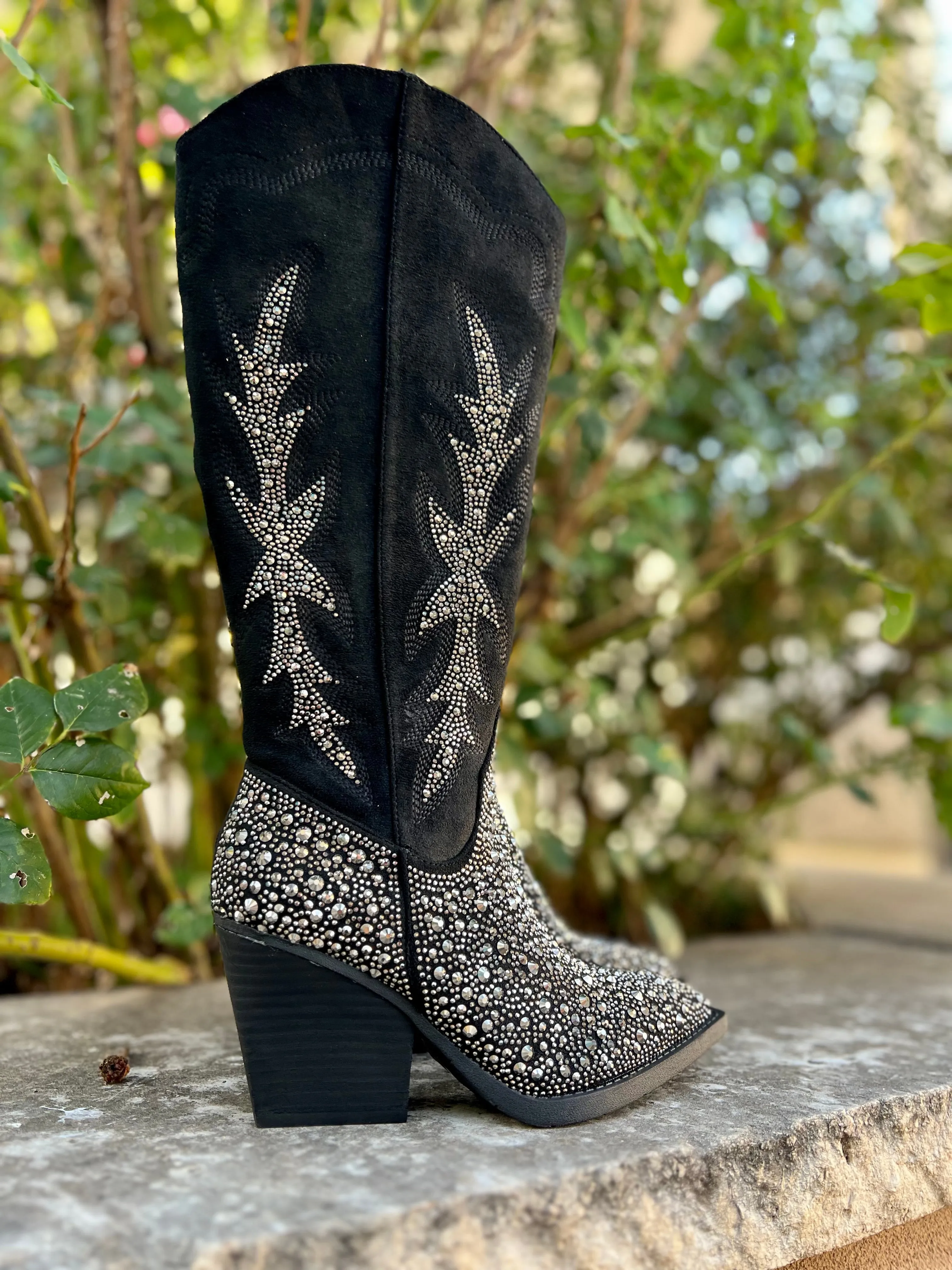 Very G Black Rhinestone Western Style Boots