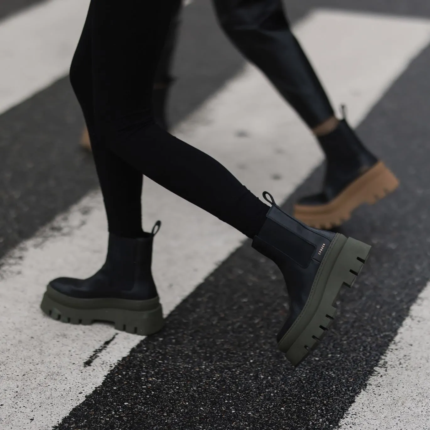 Vitello Black Green Chelsea Boots