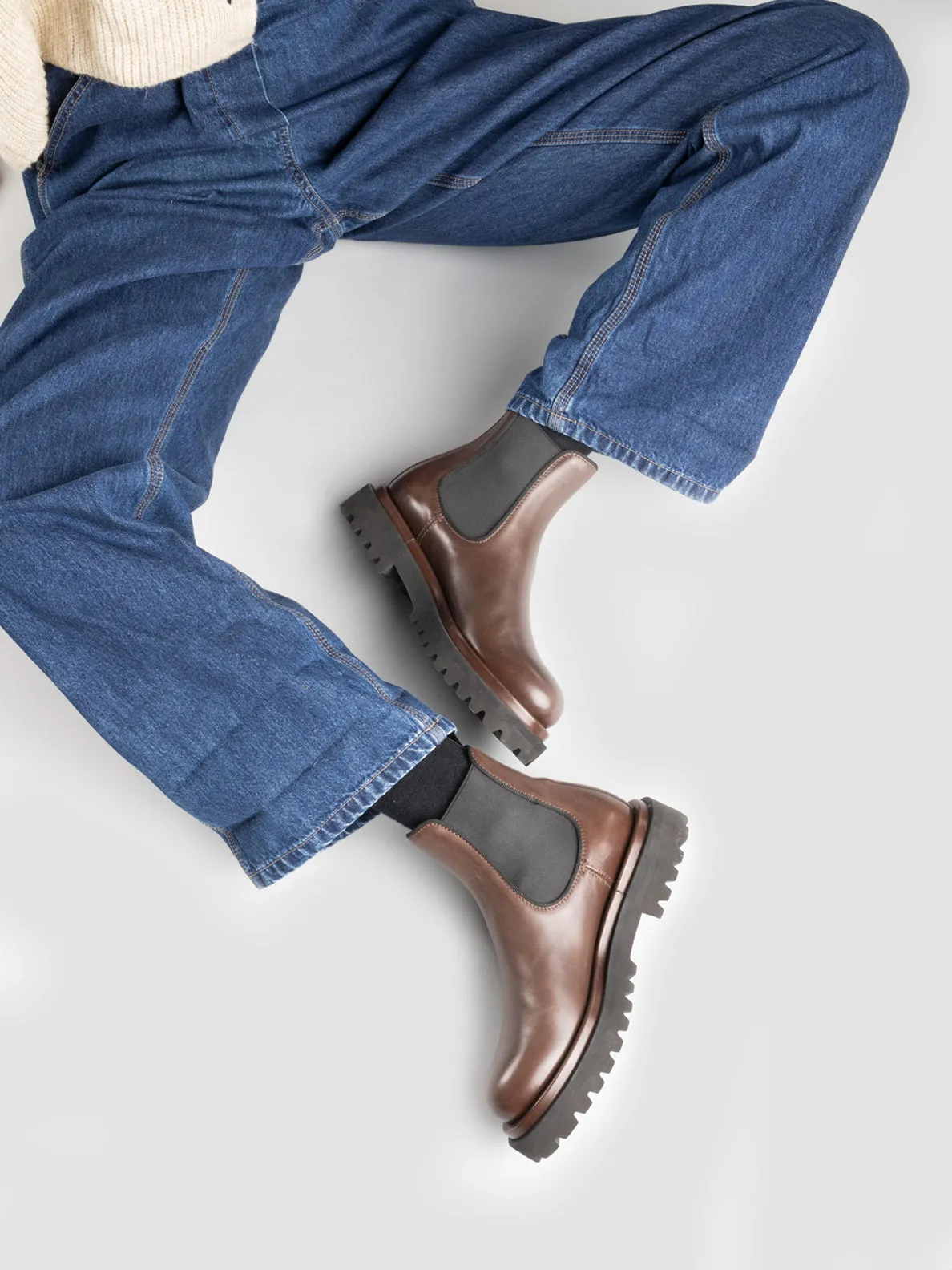 WISAL 006 - Brown Leather Chelsea Booties